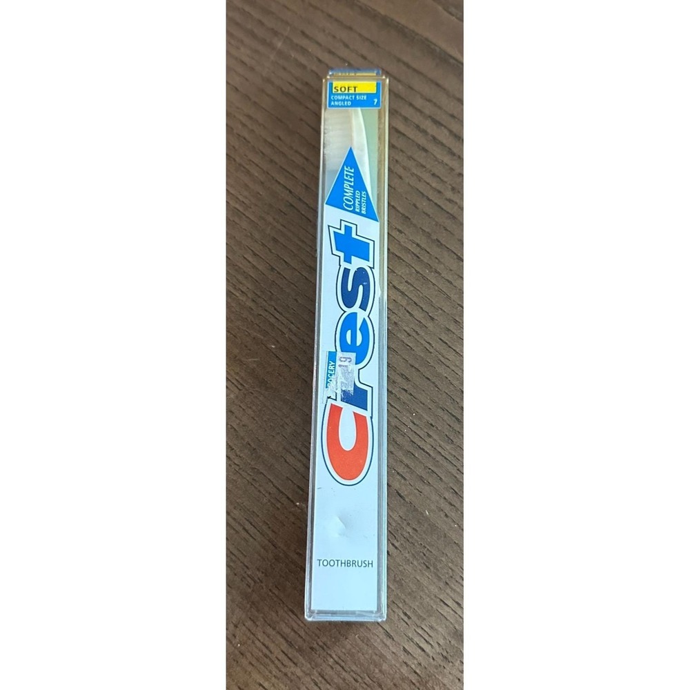 Vintage 1995 Crest Complete Toothbrush Soft Brush Bristle 7 Compact Angled White